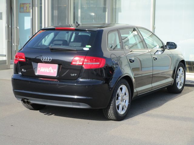 AUDI AUDI A3 SPORTBACK 2012