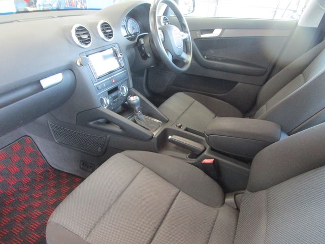 AUDI AUDI A3 SPORTBACK 2012