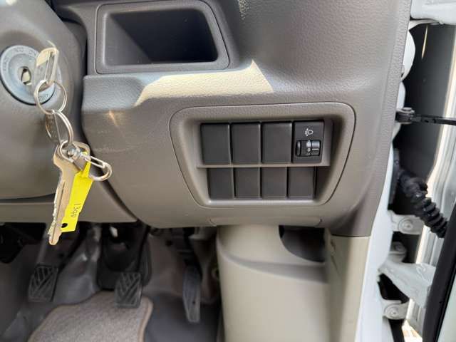 MITSUBISHI MINICAB van 2018