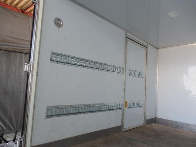 MITSUBISHI CANTER 2014