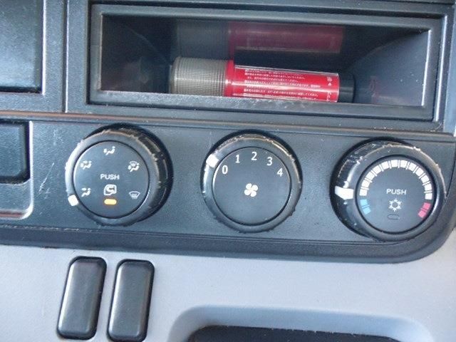 MITSUBISHI CANTER 2014