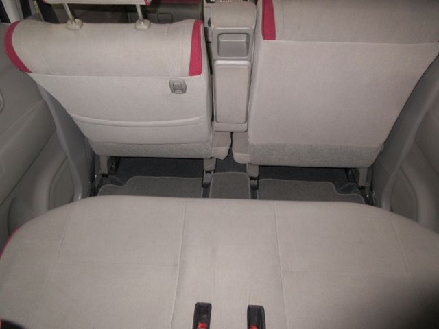 DAIHATSU MOVE CONTE 2010