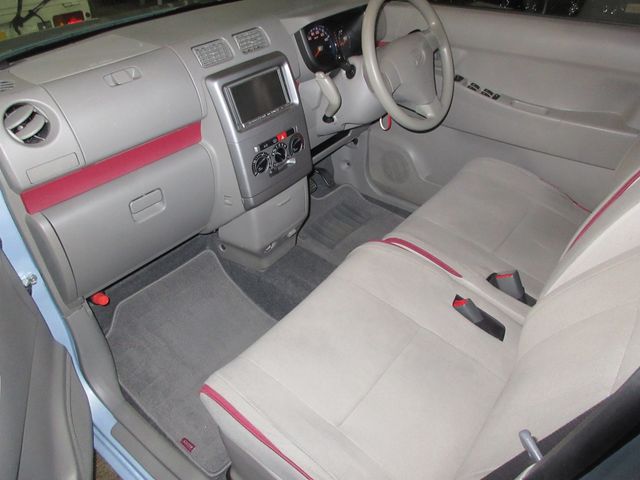 DAIHATSU MOVE CONTE 2010