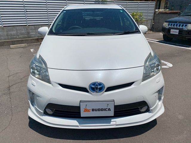 TOYOTA PRIUS 2013