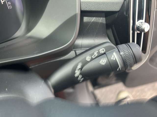 VOLVO VOLVO XC40 2022