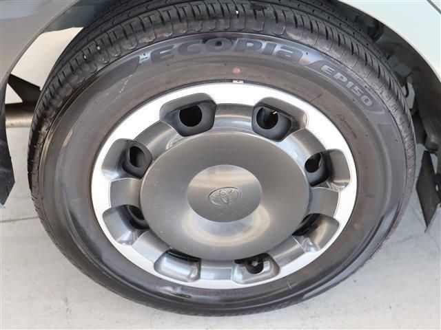 TOYOTA SIENTA HYBRID 2023