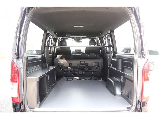 TOYOTA HIACE van 4WD 2020