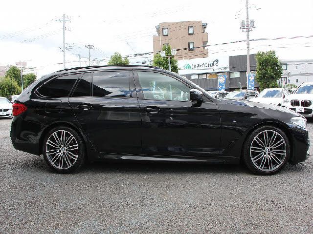 BMW BMW 5series TOURING 2019