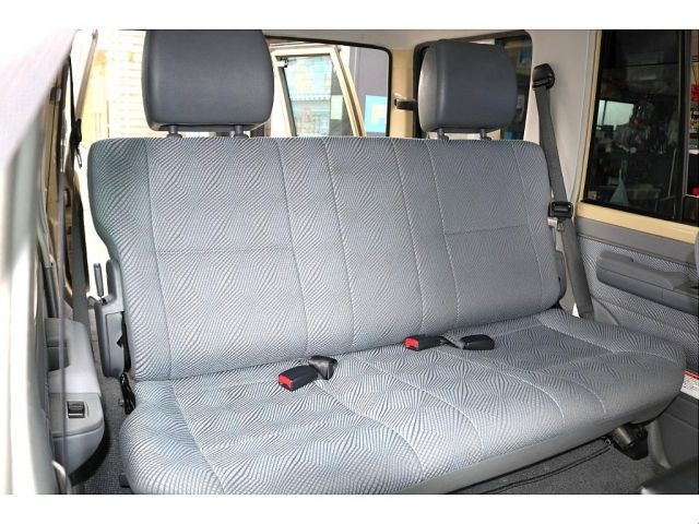 TOYOTA LANDCRUISER van 2015