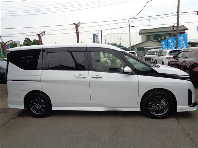 NISSAN SERENA  WG 2023
