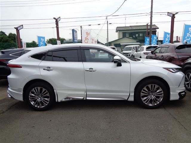 TOYOTA HARRIER HYBRID 2023