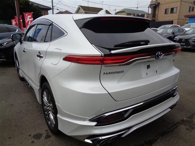 TOYOTA HARRIER HYBRID 2023