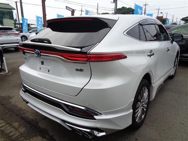 TOYOTA HARRIER HYBRID 2023