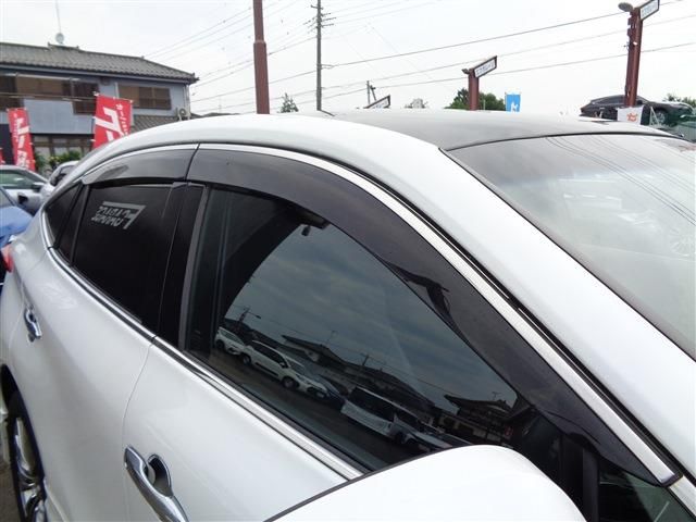 TOYOTA HARRIER HYBRID 2023