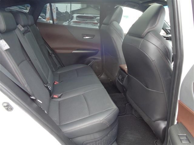 TOYOTA HARRIER HYBRID 2023