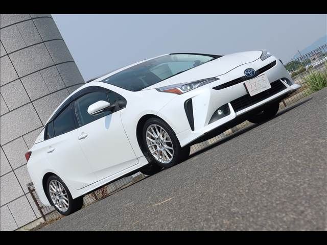 TOYOTA PRIUS 2020