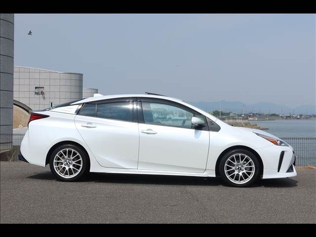 TOYOTA PRIUS 2020