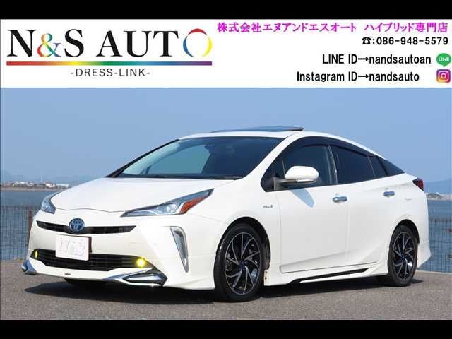 TOYOTA PRIUS 2019
