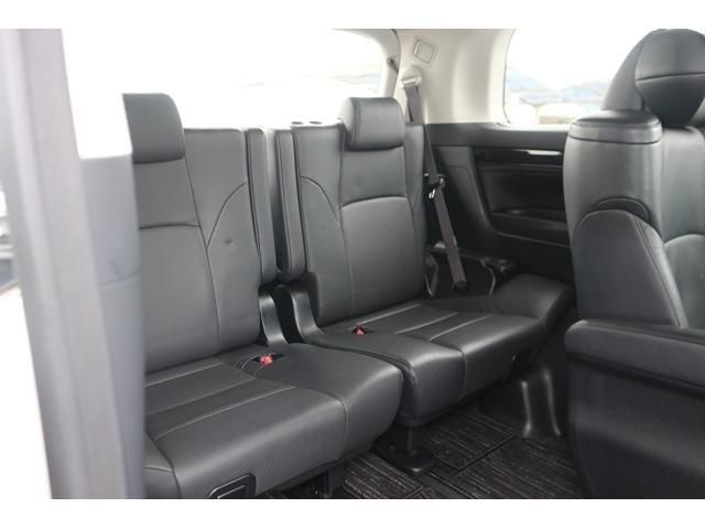 TOYOTA VELLFIRE  HYBRID 4WD 2015