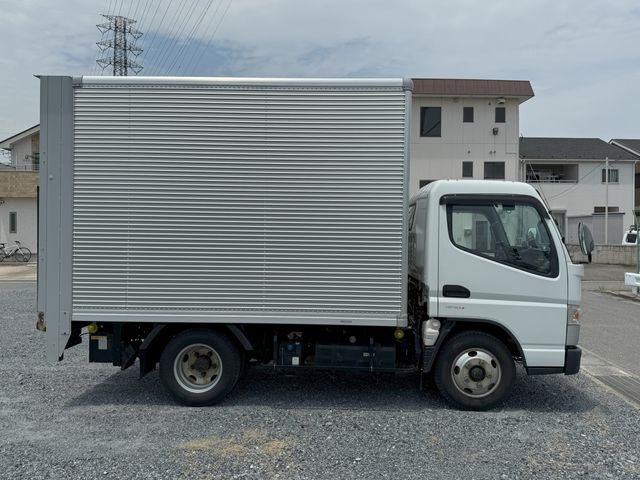 MITSUBISHI CANTER 2020