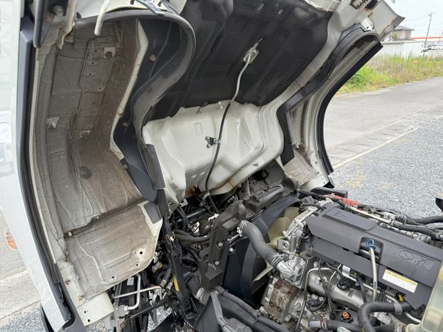 MITSUBISHI CANTER 2020