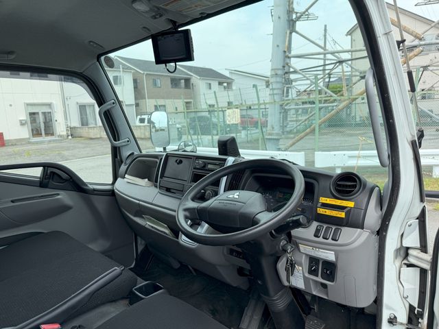 MITSUBISHI CANTER 2020