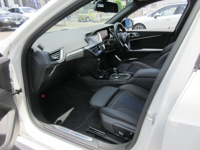 BMW BMW 1series 2022