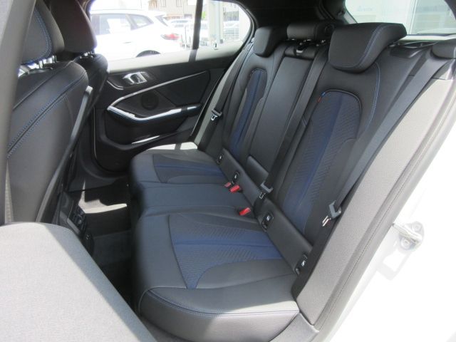 BMW BMW 1series 2022