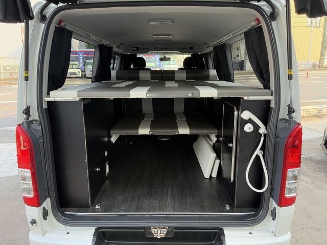 TOYOTA HIACE van 4WD 2015