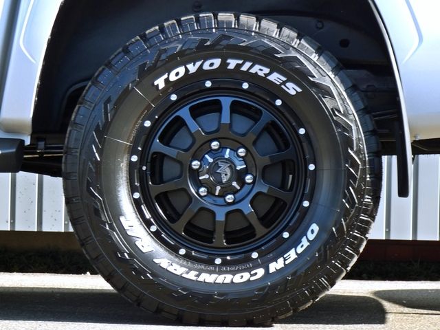 MITSUBISHI TRITON 2024