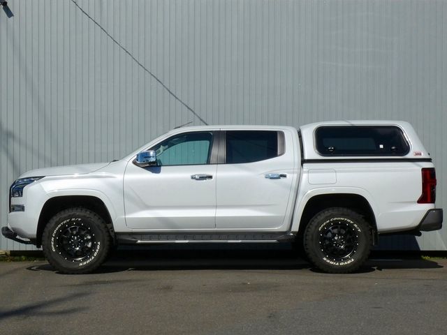 MITSUBISHI TRITON 2024