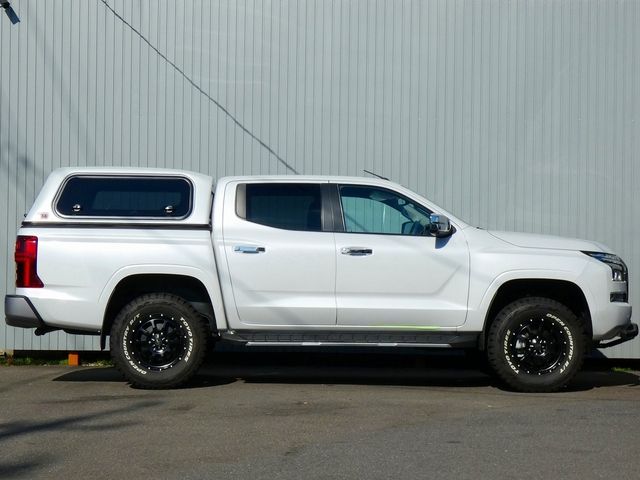 MITSUBISHI TRITON 2024