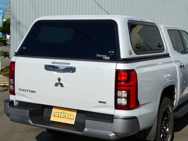 MITSUBISHI TRITON 2024
