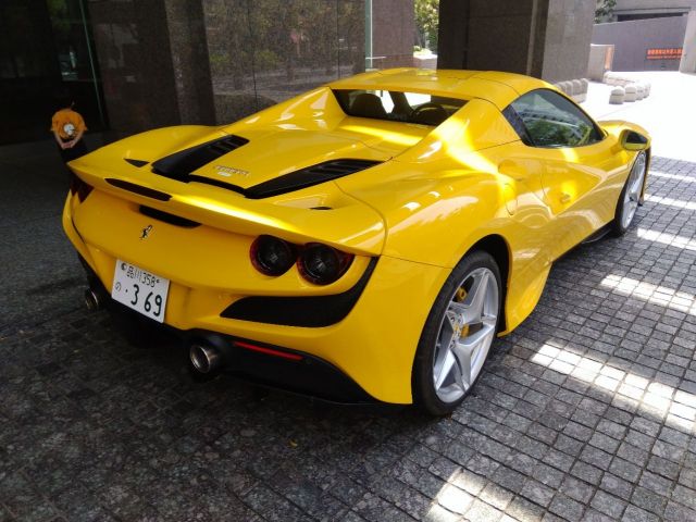 FERRARI FERRARI F8 Spider 2021