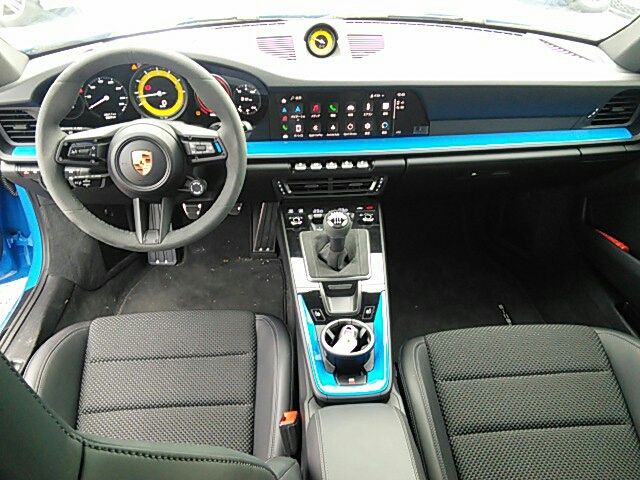 PORSCHE PORSCHE 911 2024