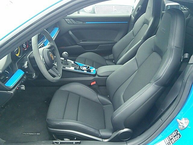 PORSCHE PORSCHE 911 2024