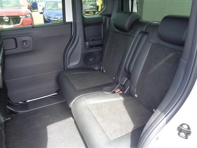 HONDA N BOX CUSTOM 2023