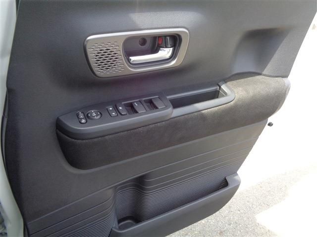 HONDA N BOX CUSTOM 2023