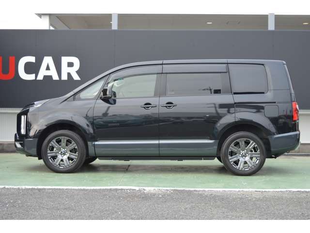 MITSUBISHI DELICA D:5 4WD 2023