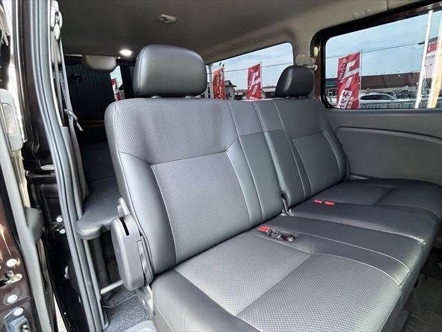 NISSAN NV350 CARAVAN 2021