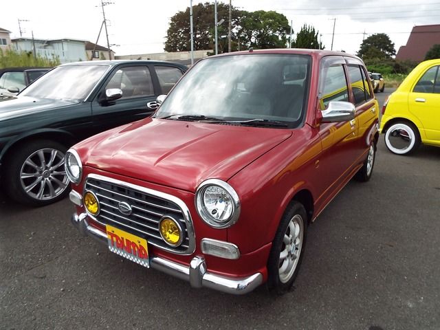 DAIHATSU MIRA GINO 2002