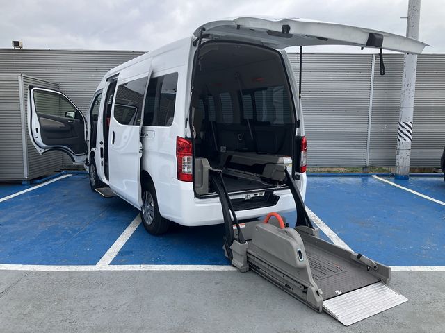 NISSAN NV350 CARAVAN 4WD 2017