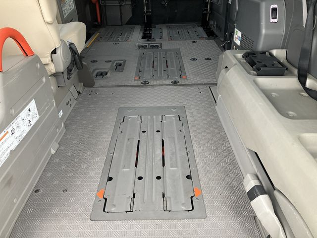 NISSAN NV350 CARAVAN 4WD 2017