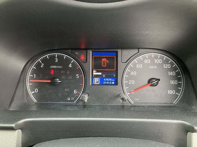 NISSAN NV350 CARAVAN 4WD 2017