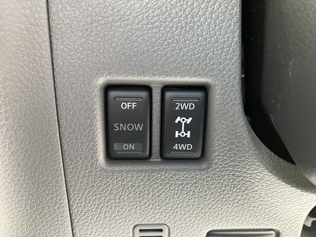 NISSAN NV350 CARAVAN 4WD 2017