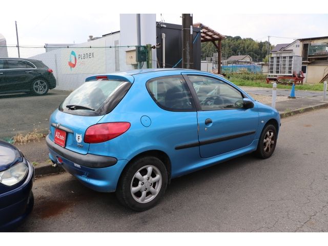 PEUGEOT PEUGEOT 206 2000