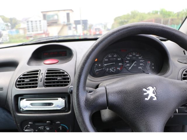PEUGEOT PEUGEOT 206 2000