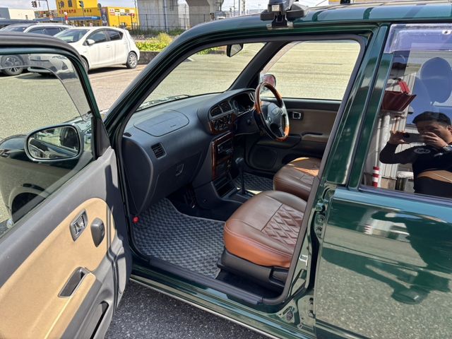 DAIHATSU MIRA GINO 2002