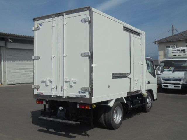 MITSUBISHI CANTER 2017