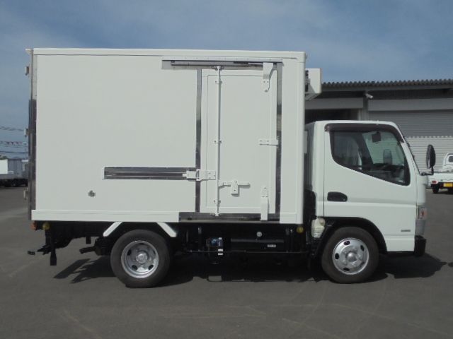 MITSUBISHI CANTER 2017